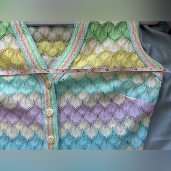 Fabulous 70s Vintage Sleeveless V-Neck Sundress! Fits like an XS - by Bleeker St - Picture 13 of 15